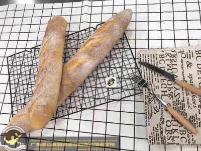 廣州招聘面包烘焙師3名，裱花中工1名，