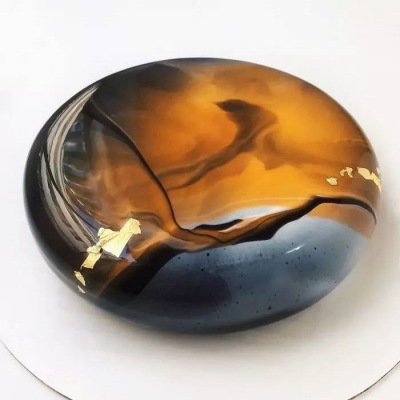 西點(diǎn)裝飾！這3種專(zhuān)業(yè)的淋面裝飾技巧絕對(duì)百搭