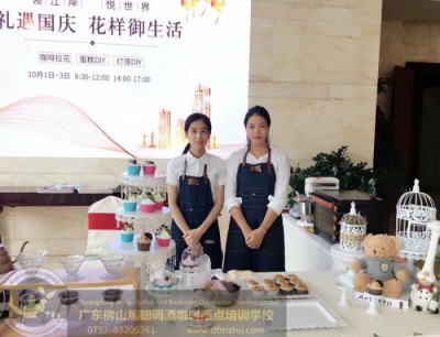 蛋糕DIY實(shí)踐，考驗(yàn)?zāi)慵夹g(shù)和膽量的時(shí)刻