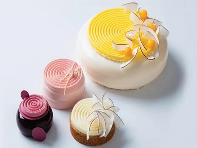 你可以叫他“蚊香大師”或者“甜點(diǎn)DJ”，反正Yann Brys一直沒(méi)變，還是那么火（帥）！