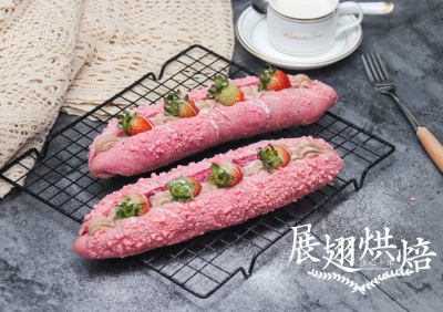 烘焙培訓(xùn)學(xué)校教你做同款奈雪の茶草莓魔法棒！
