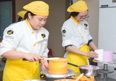 烘焙培訓值得去嗎？