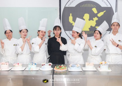 學烘焙后悔死了？這就是學徒與烘焙培訓的區(qū)別