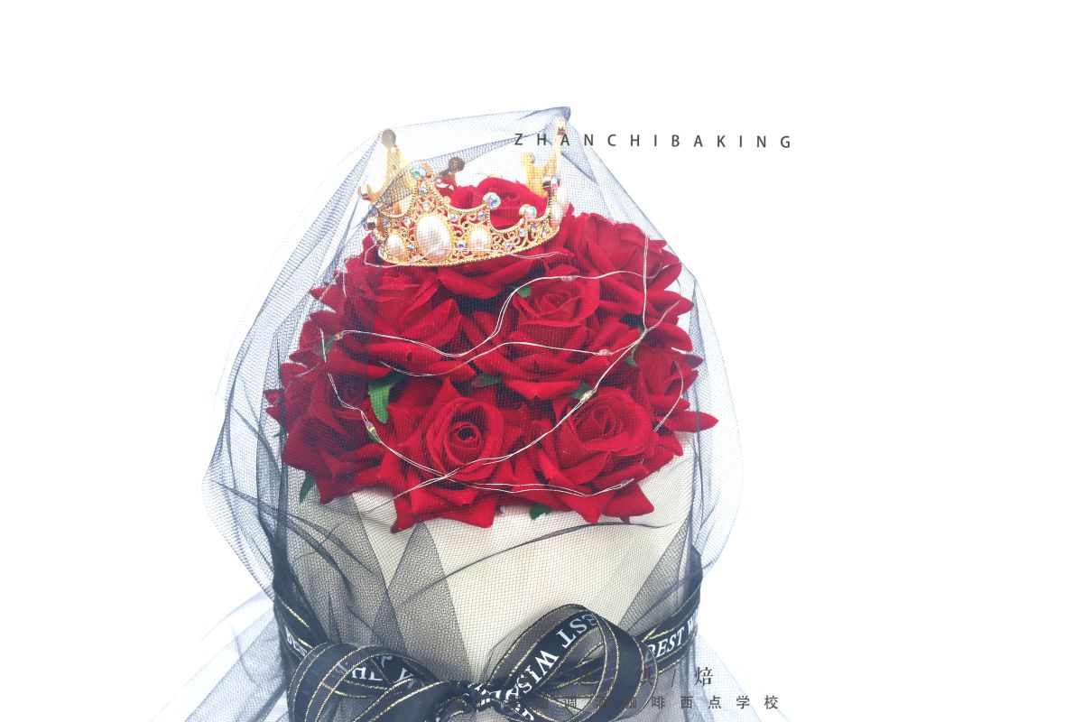 怎么挑選蛋糕培訓(xùn)學(xué)校？